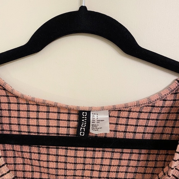 H&M Pink Plaid Crop Wrap Top - Picture 7 of 7